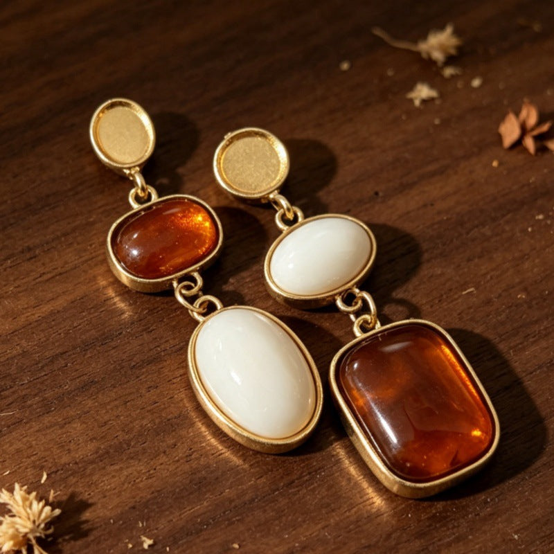 Wholesale Retro Geometric Earrings Amber Cream Contrast Irregular Alloy Fashion Accessory Gift