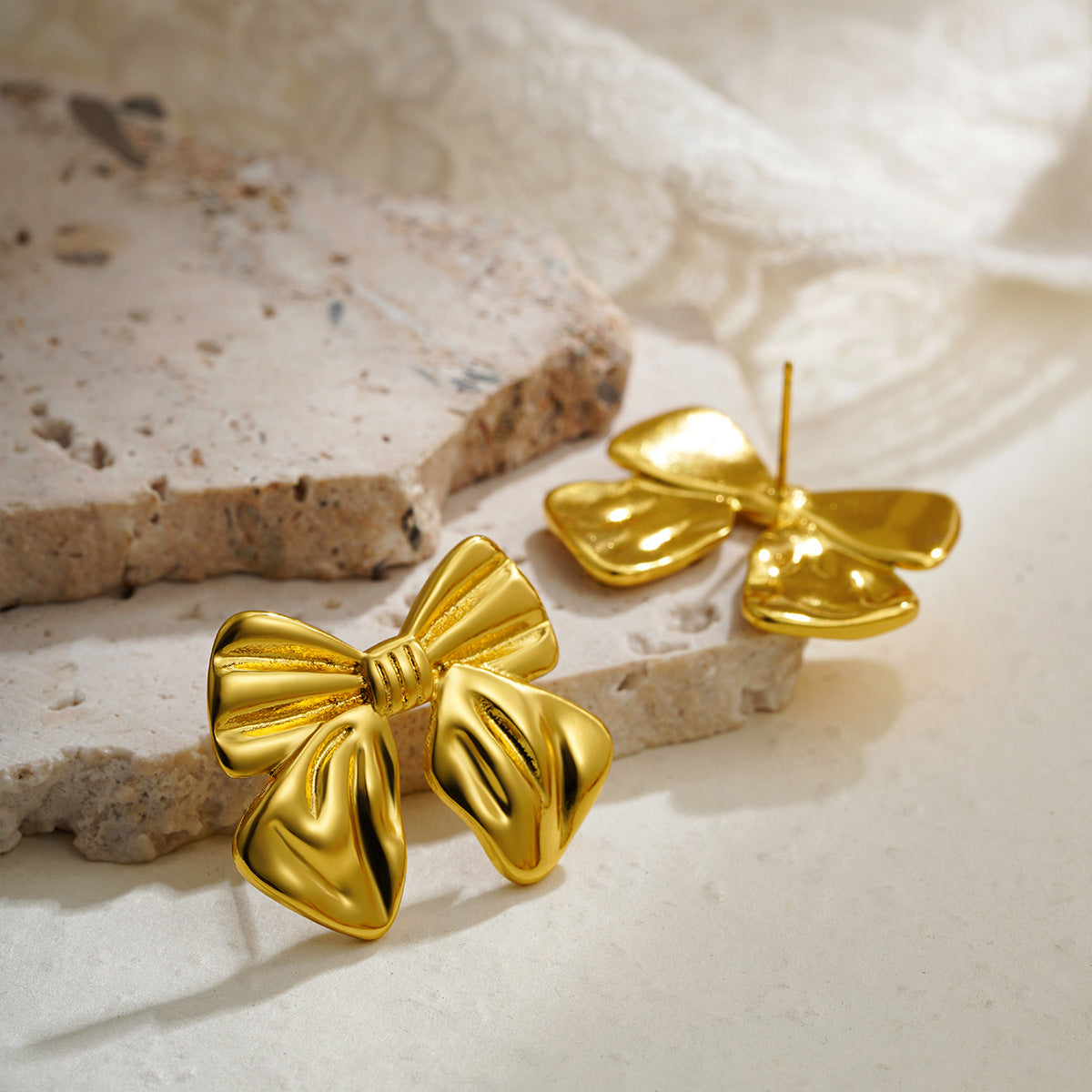 Wholesale  18K Gold Personality Exaggerated Large Earrings