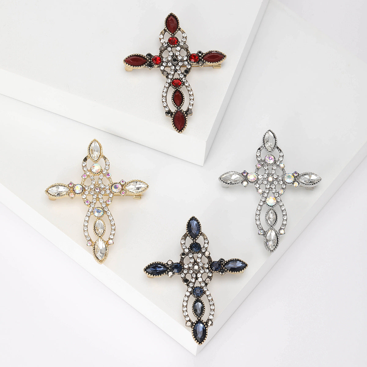 Wholesale Gold Retro Rhinestone Cross Brooch Trendy Coat Sweater Boutique Fashion Accessory