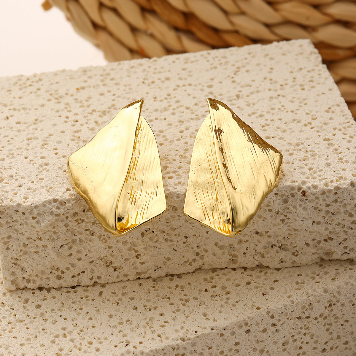 Wholesale  metal texture simple exaggerated irregular alloy earrings