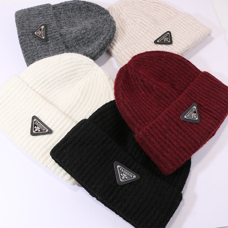 Wholesale wool hat triangle label warm knitted hat