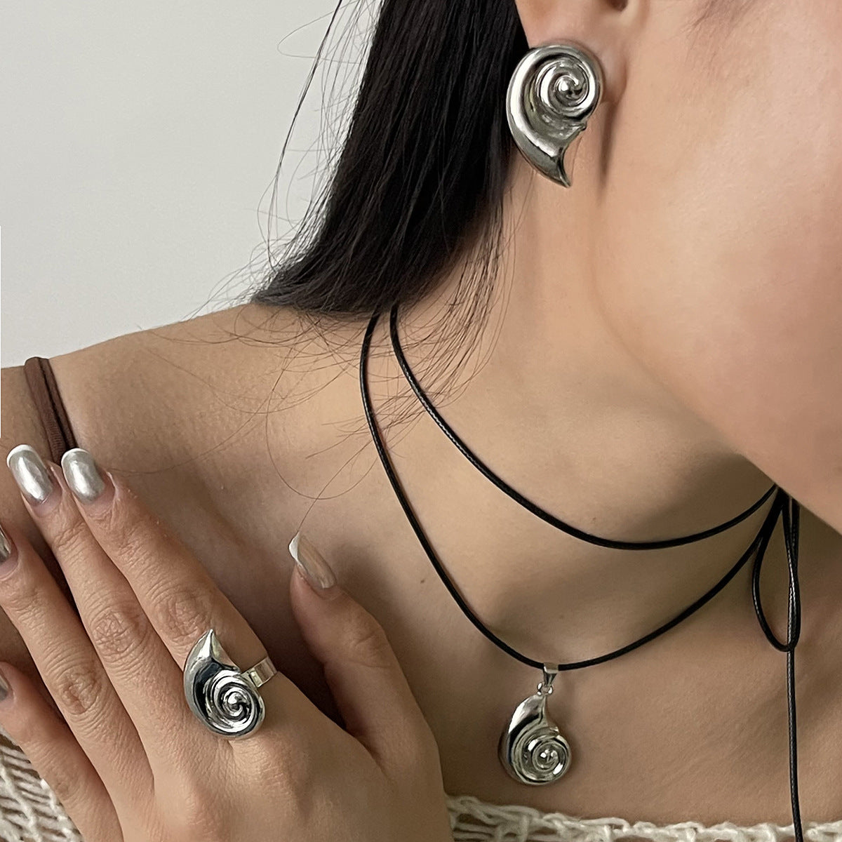 Wholesale leisure style conch alloy earrings  creative niche necklace