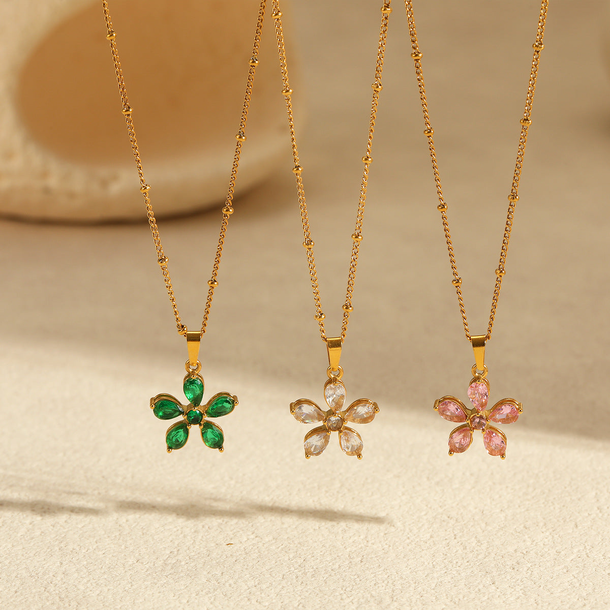 Wholesale  Colorfulful Zircon Petal Pendant Stainless Steel Necklace