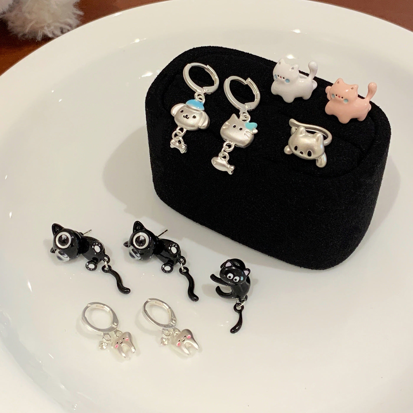 Wholesale Cat  Cartoon Cute   Earrings