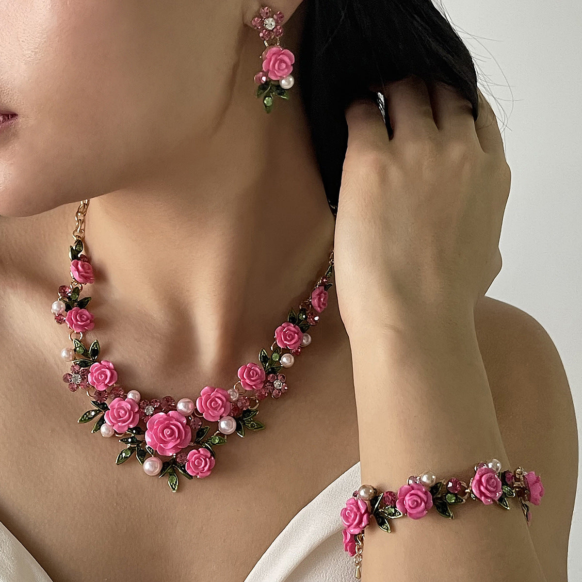 Wholesale Stainless steel Resin Camellia Bracelet Elegant Light Luxury Pearl Flower Earrings Necklace suit