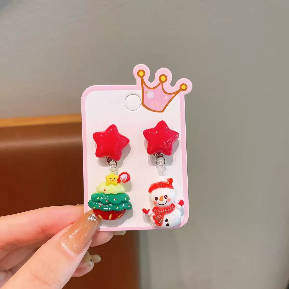 Wholesale Acrylic Christmas Sleigh Bell Charms For DIY Phone Case And Hair Clip Decoration Fashion Accessory Gift For Resale