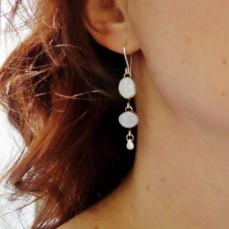 Wholesale  lovely inlaid white cat's eye stone earrings