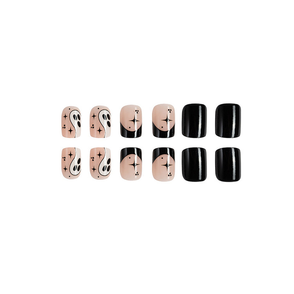 Wholesale 24 Pieces/box Halloween Ghost Contrasting Color Black and White Cute Nail Art Tablets Press-on Nails Kits Nail Stickers ACC-NS-GuaiXL044