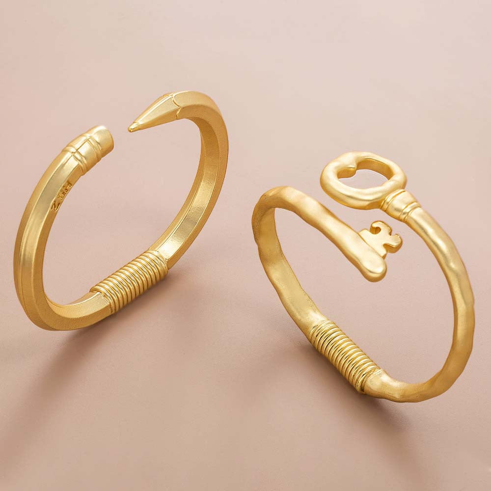 Wholesale  Baroque Alloy Round Love All-match Color-retaining  Opening Gold-plated Bracelet