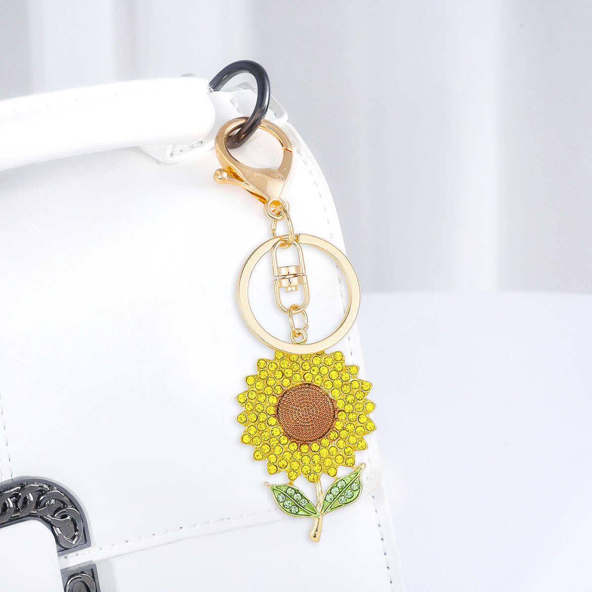 Wholesale Sunflower Keychain Alloy Inlaid with Diamonds Floral Metal Keychain