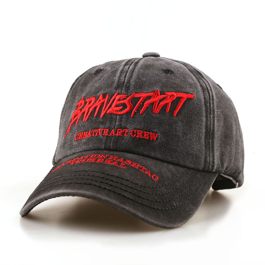 Wholesale Fashionable embroidered letters baseball cap