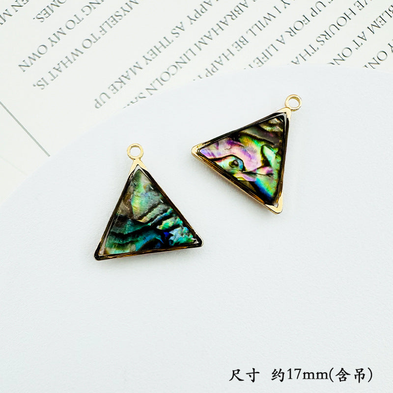 Wholesale Trendy Geometric Shell Pendant Copper Electroplated DIY Jewelry Accessory For Layering Necklaces Boutique Resale