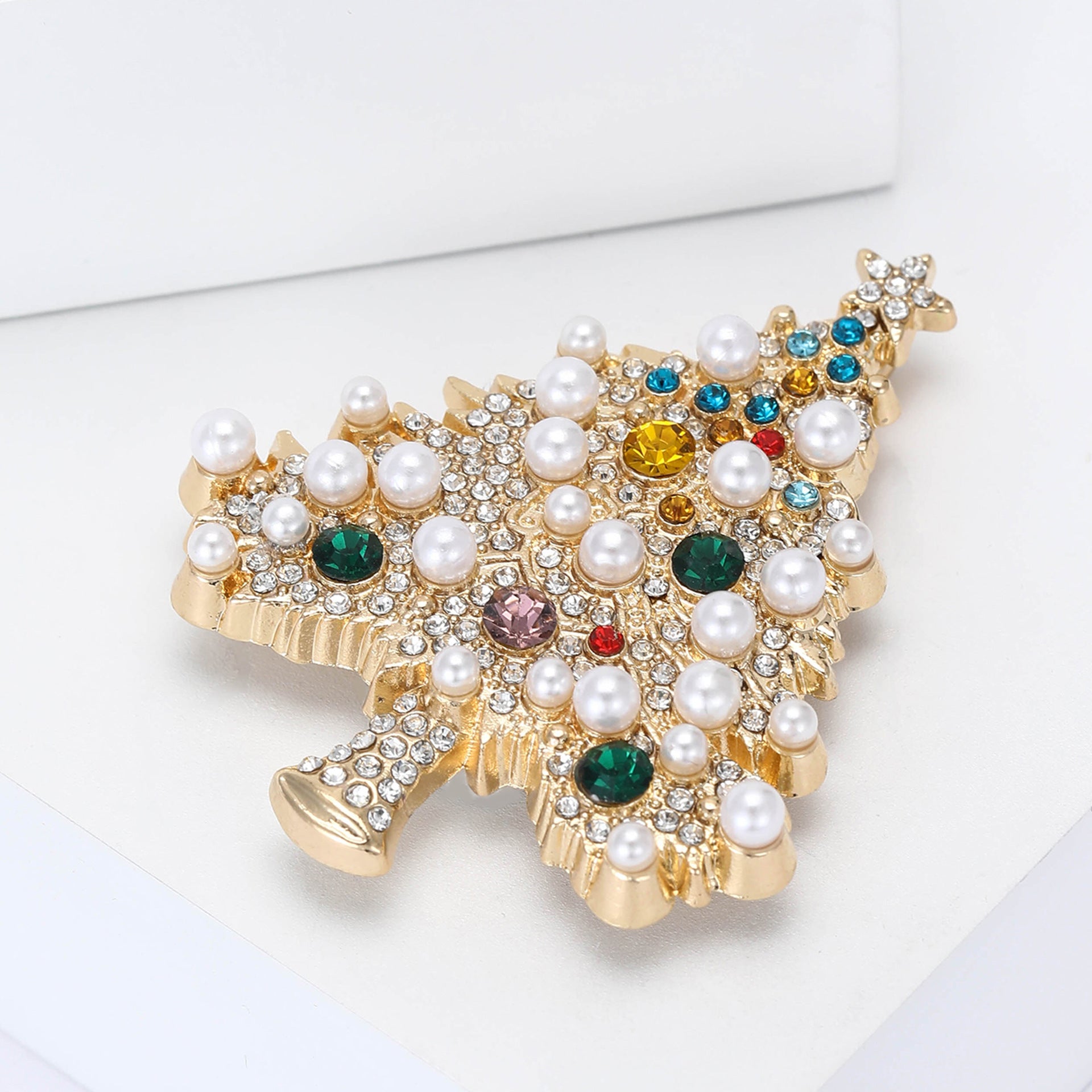 Wholesale Alloy Rhinestone Pearl Christmas Tree Brooch Pin Fashion Women S Brooch Decorative Party Accessory