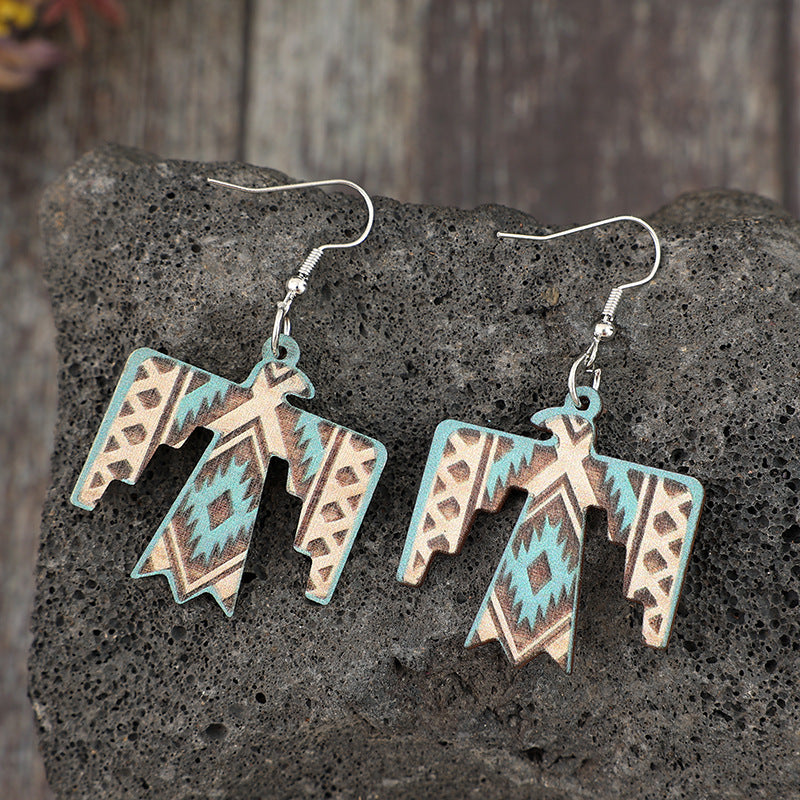Wholesale Retro Western Style Eagle Printed Diamond Pattern Wooden Women' s Earrings