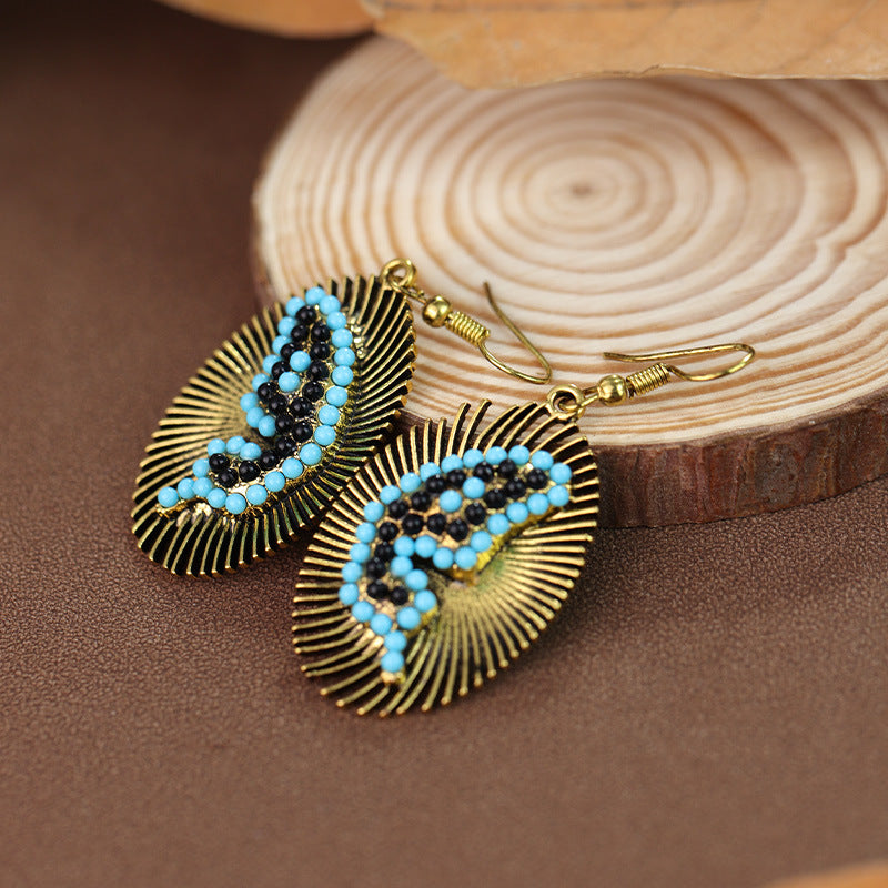 Wholesale Bohemian ethnic style heart-shaped ear hooks