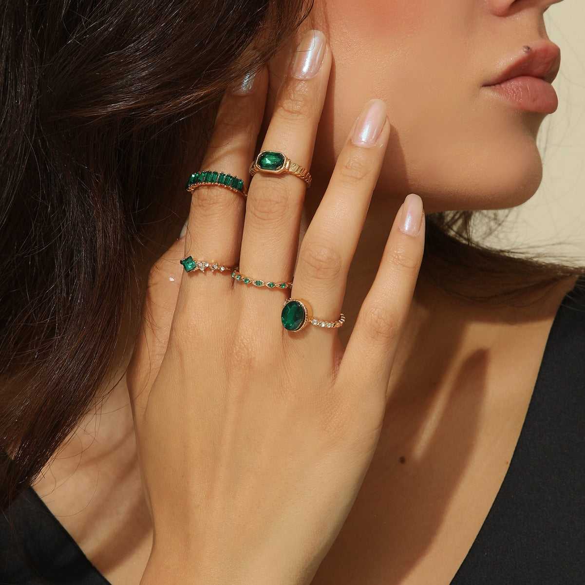 Wholesale Retro Green Rhinestone Ring Set 5 Pieces Women S Chic Fashion Jewelry Accessory Boutique Gift Resale