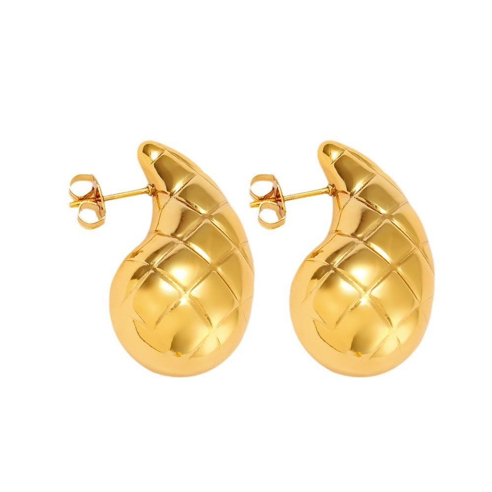 Wholesale 20PCS Titanium steel electroplated 18K gold hammer pattern earrings