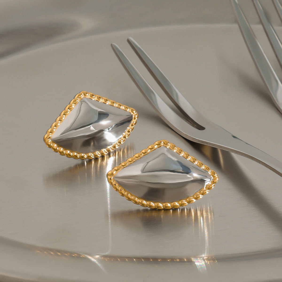 Wholesale 18K gold stainless steel thread geometry irregular earrings