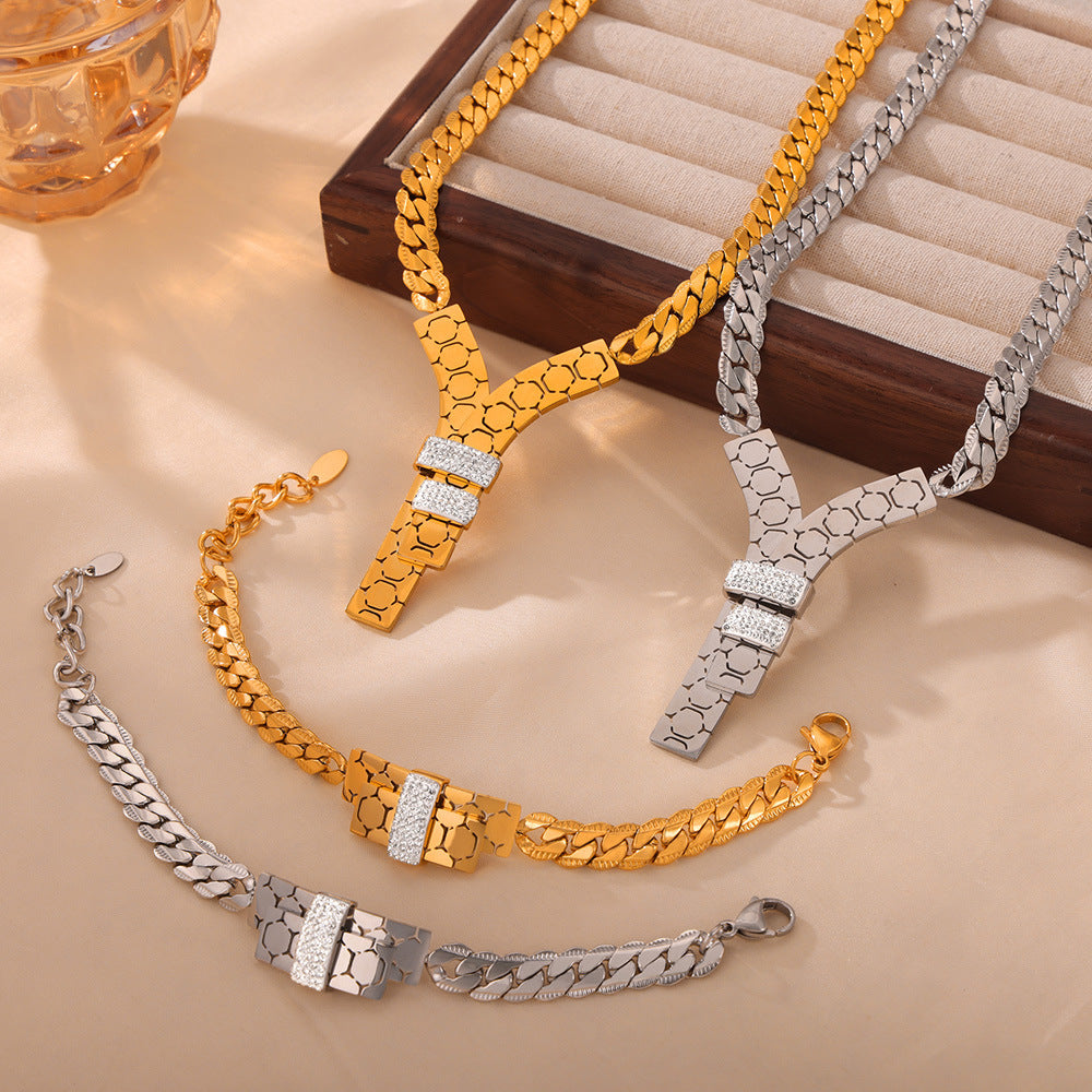 Wholesale Y Letter Set with Zircon Pendant Necklace Titanium Steel Plated 18k Clavicle Chain Choker Necklace ACC-NE-OMK003