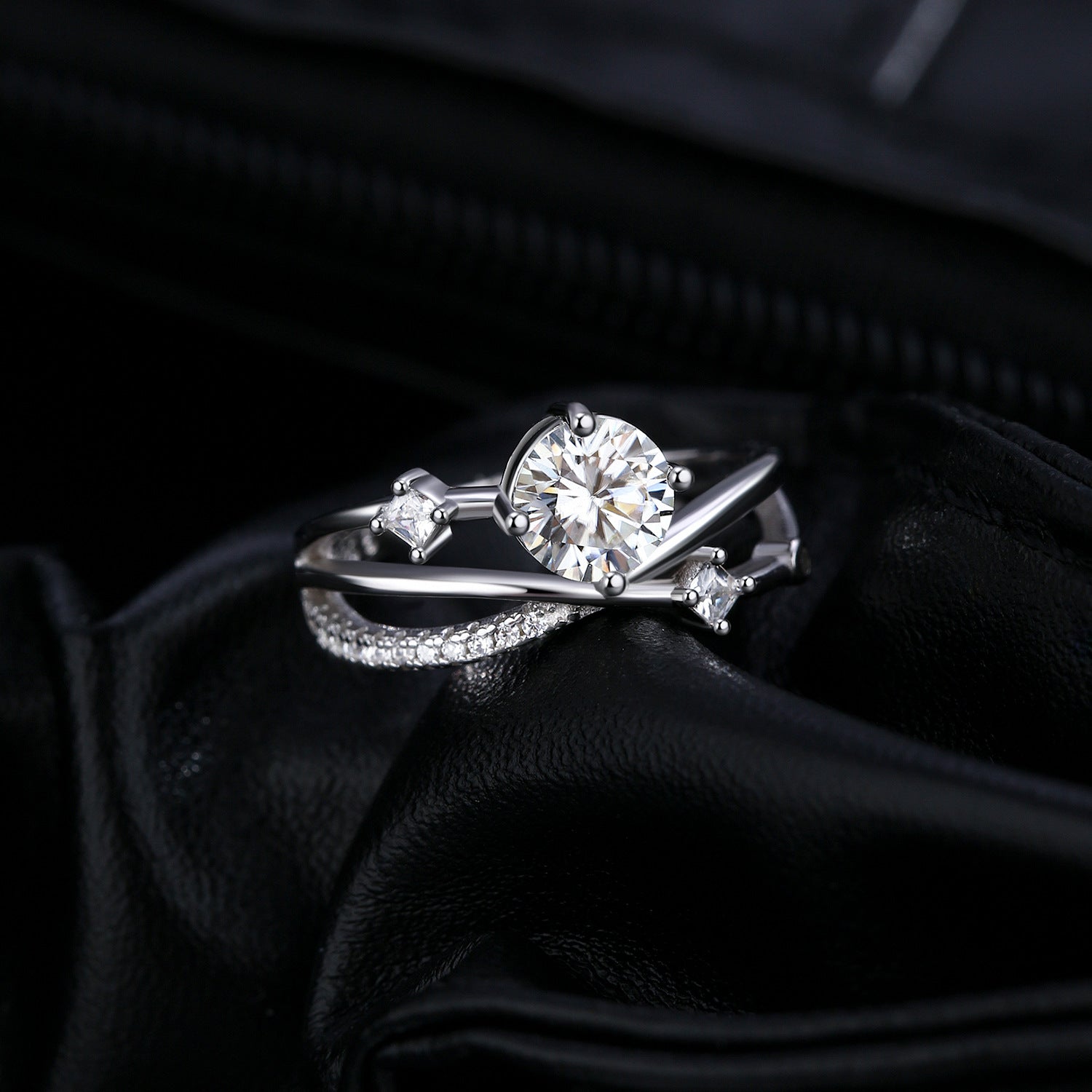 Wholesale silver light luxury cross line ring