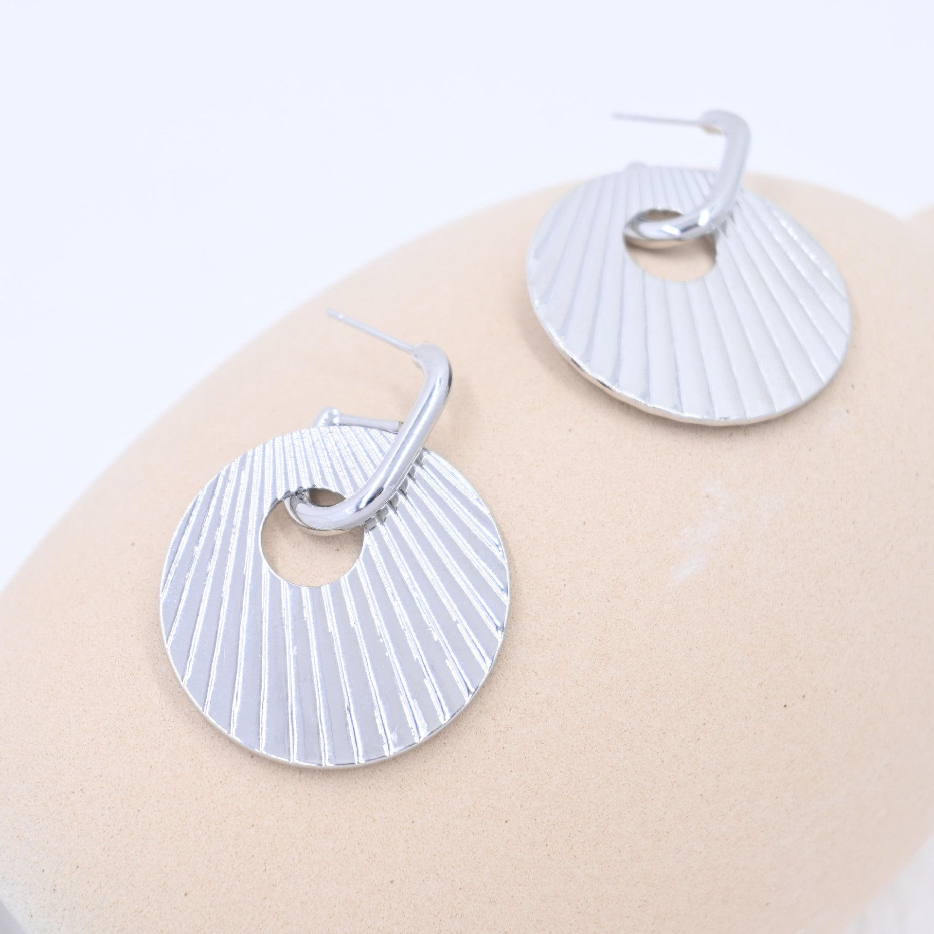 Wholesale Exaggerated Round Earrings