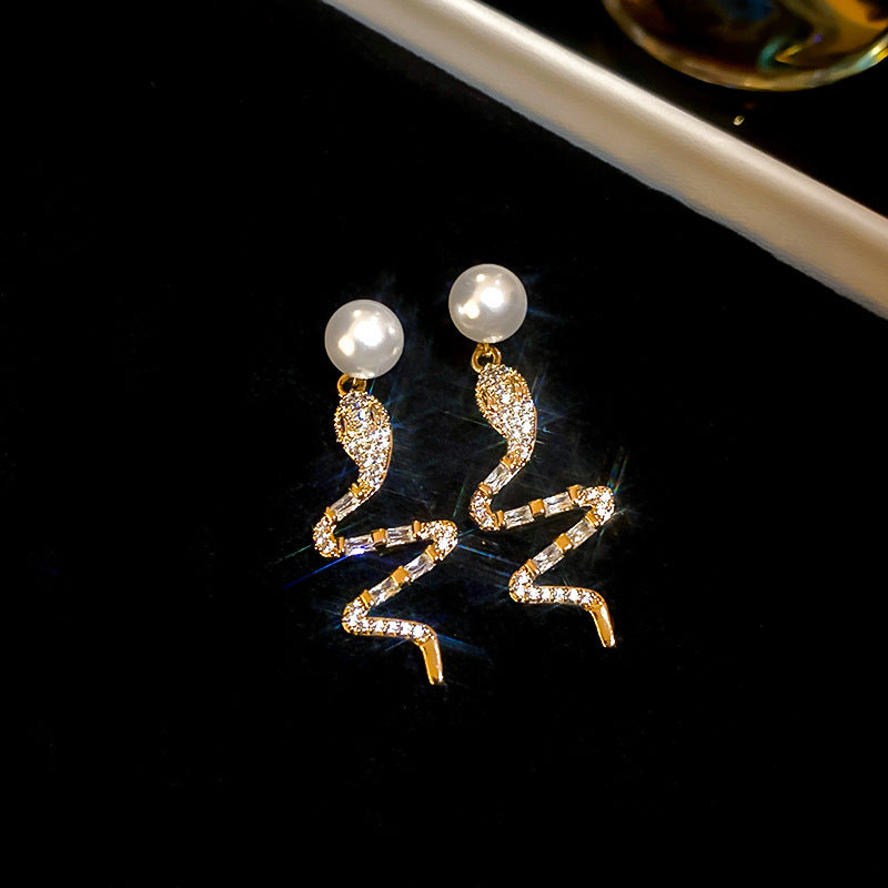 Wholesale Personality Exaggerated Oil Drop Diamond Small Snake Silver Earrings