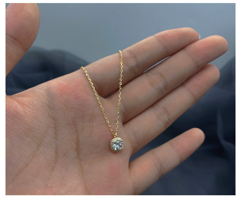 Wholesale S925 sterling silver small square sugar  light luxury  necklace