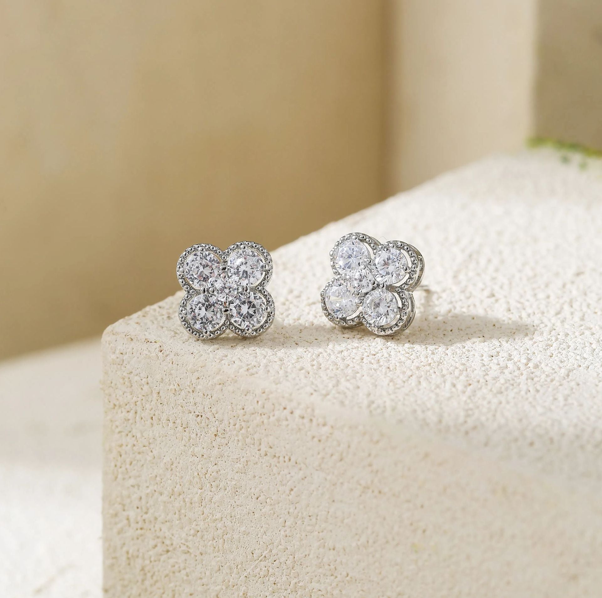 Wholesale Zircon gourd earrings light luxury high-end earrings