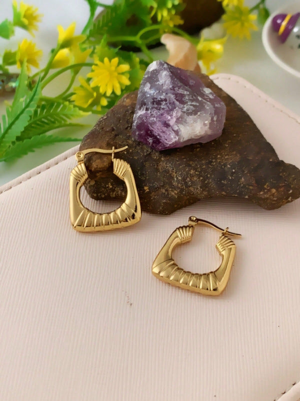 Wholesale Chic Flower and Butterfly Design Titanium Steel Earrings Fashion Jewelry Accessory for Party Wear