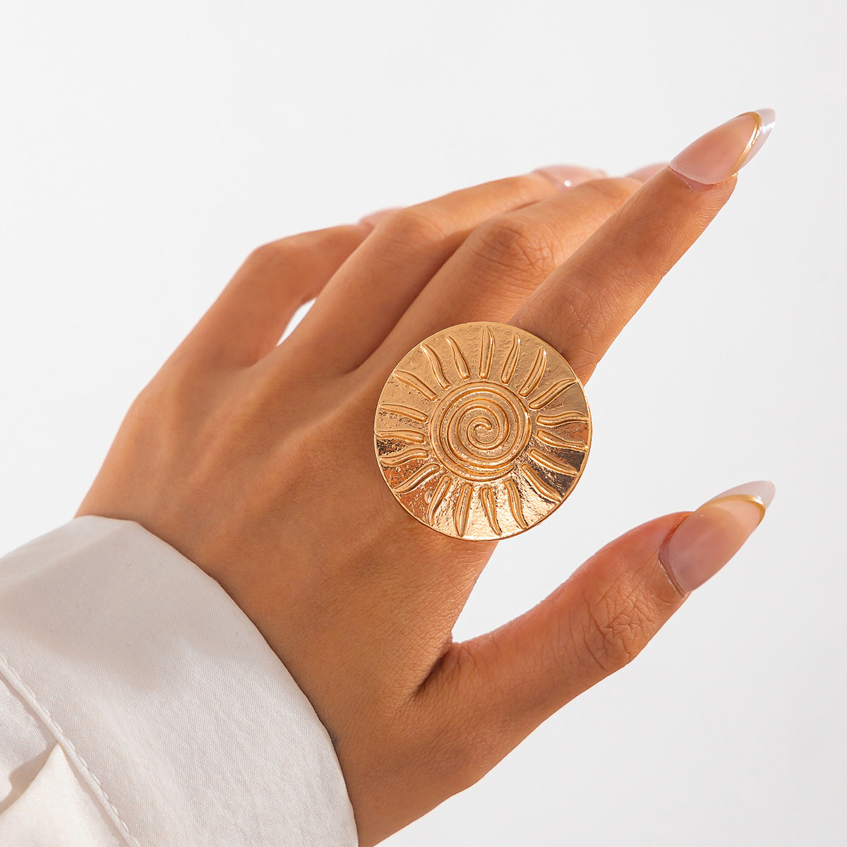 Wholesale moon alloy ring creative exaggerated sunflower love ring