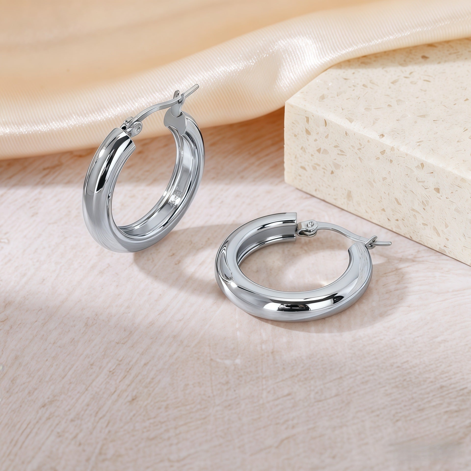 Wholesale Classic Hoop Versatile Non-Fading Titanium Steel Earrings