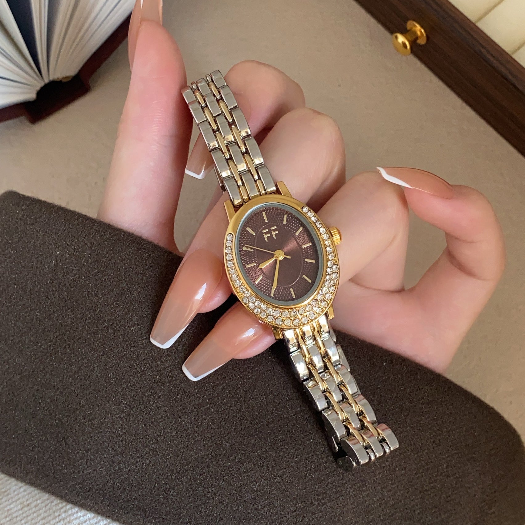 Wholesale Crystal Embellished Oval Half Moon Women S Quartz Watch Simple Vintage Fashion