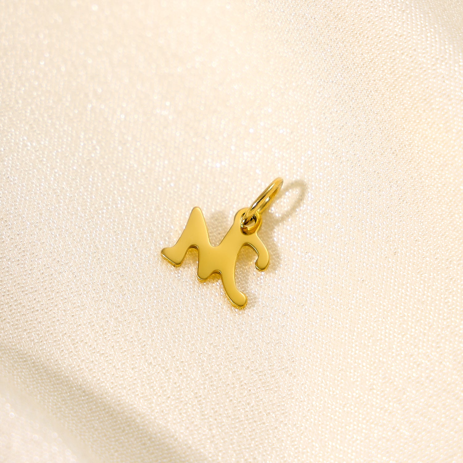 Wholesale 26 English letters stainless steel letter pendant