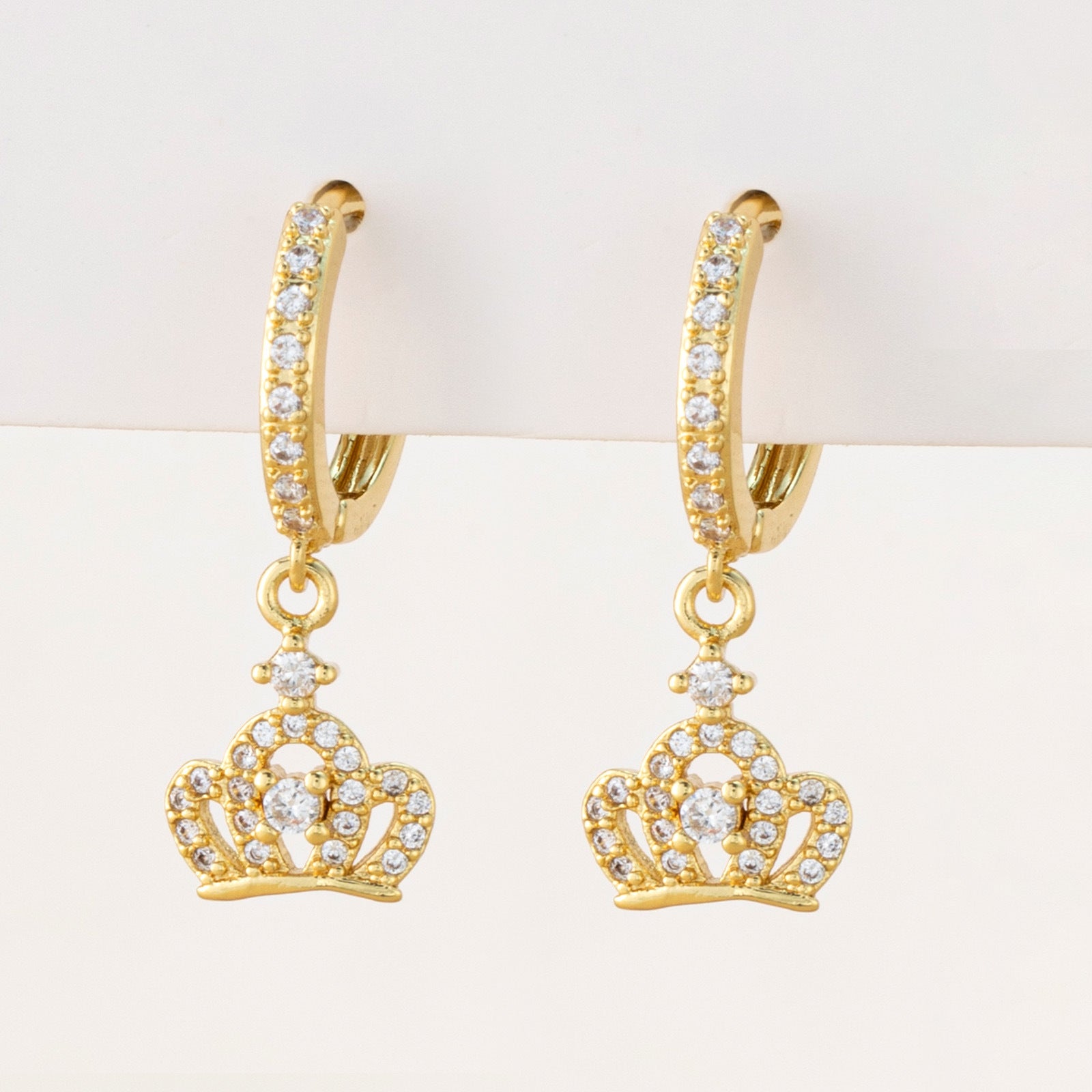 Wholesale Copper Electroplated Zircon Cross Bow Ear Cuff Stylish Women S Fashion Accessory For Boutique Resale