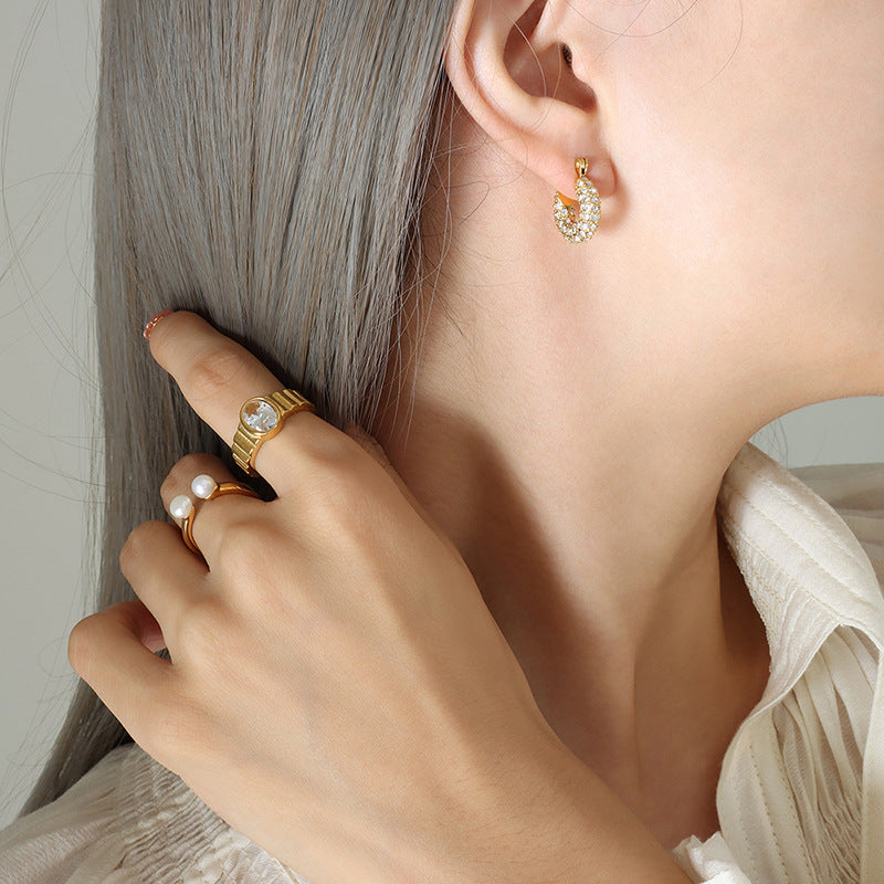 Wholesale titanium steel U-shaped full diamond zircon exaggerated light luxury earrings