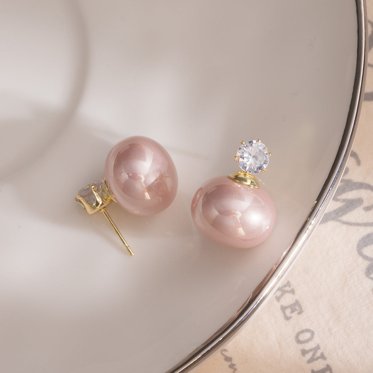 Wholesale Light Pink Pearl Earrings with Diamond