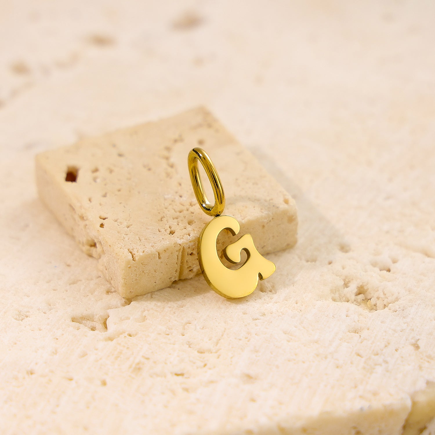 Wholesale Stainless steel 26 English small letter pendant