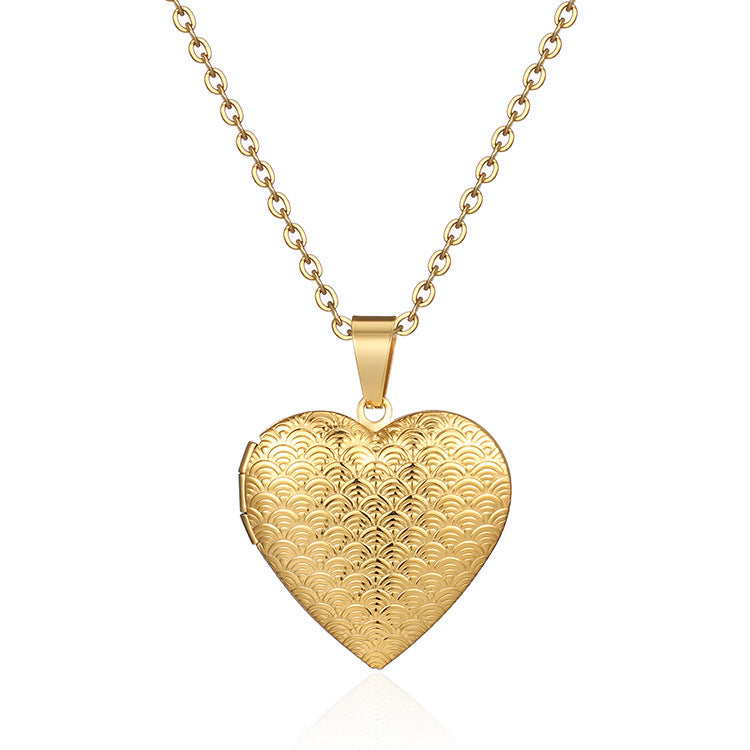Wholesale Golden Heart Frame Photo Necklace Pendant - Stainless Steel Jewelry Accessory for Couples