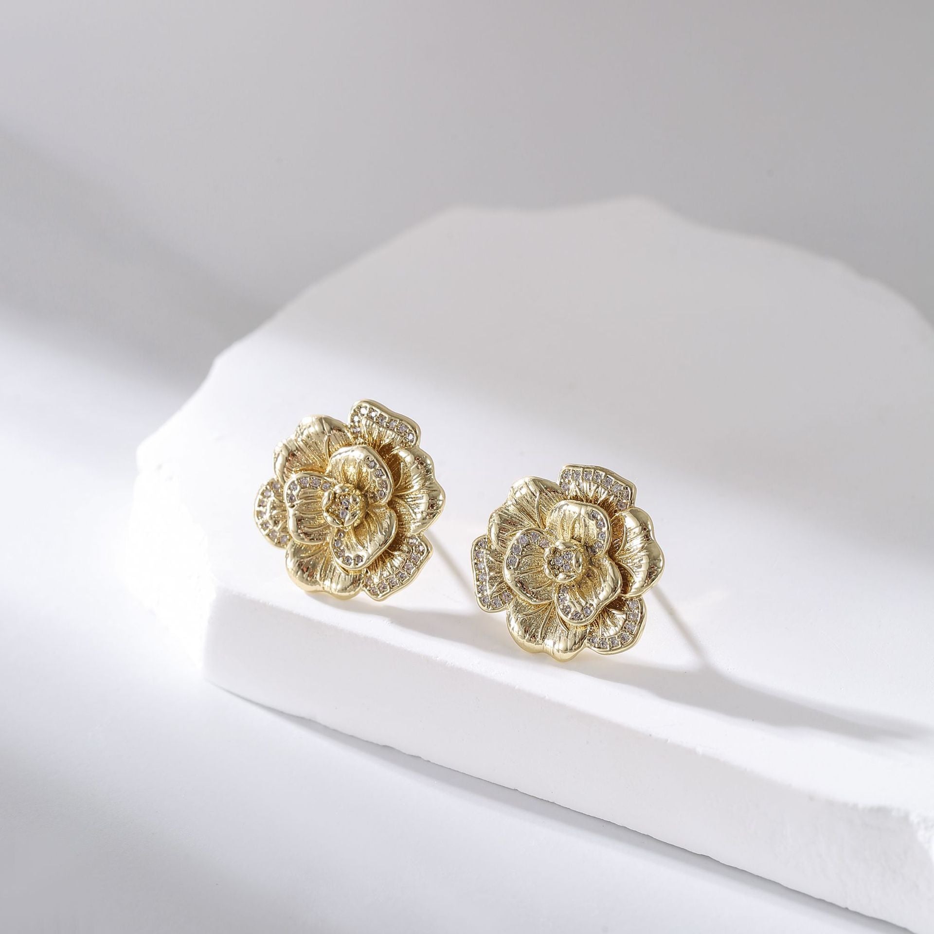 Wholesale Luxury Flower Earrings