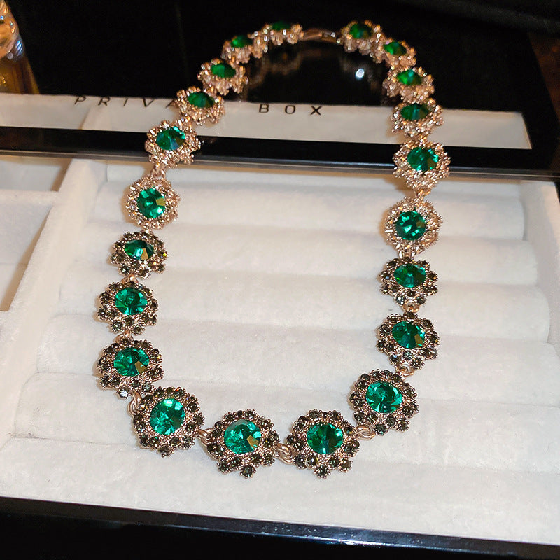 Wholesale Alloy Rhinestone Clavicle Necklace,  Geometric Vintage Style Fashion Jewelry Accessory for Gift