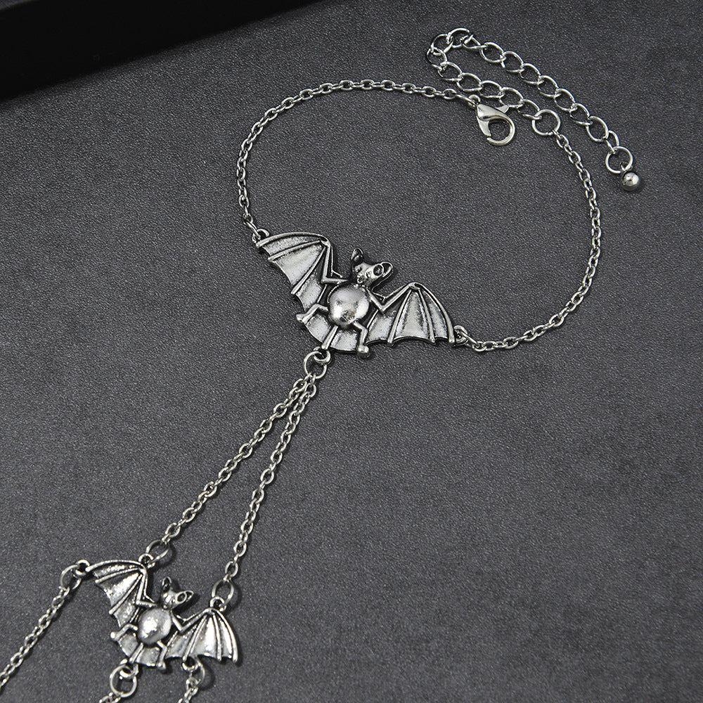 Wholesale Dark Vintage  Bat Ring Bracelet Set - Zinc Alloy Antique Silver Hand Chain,  Women' s Fashion Accessory