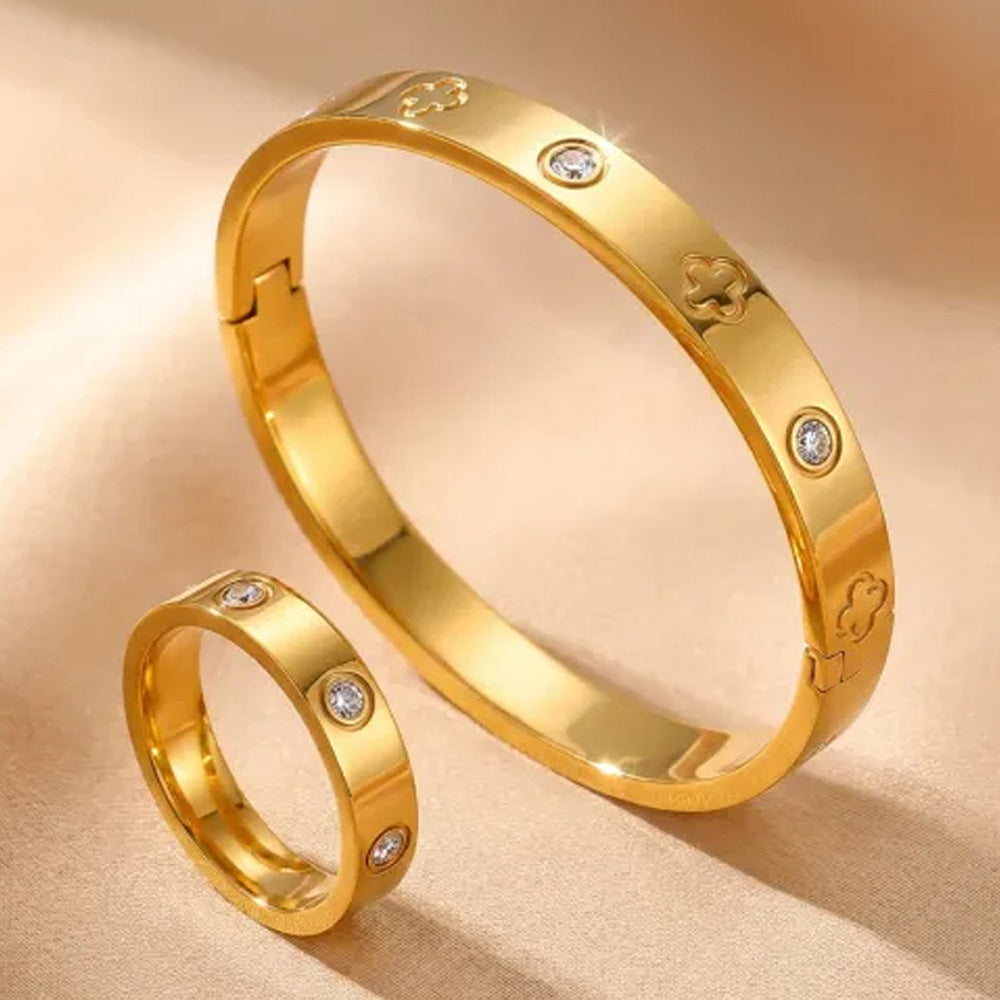 Wholesale Stainless steel 18K gold four-leaf clover ring and bracelet set with zircon stones ACCVIP