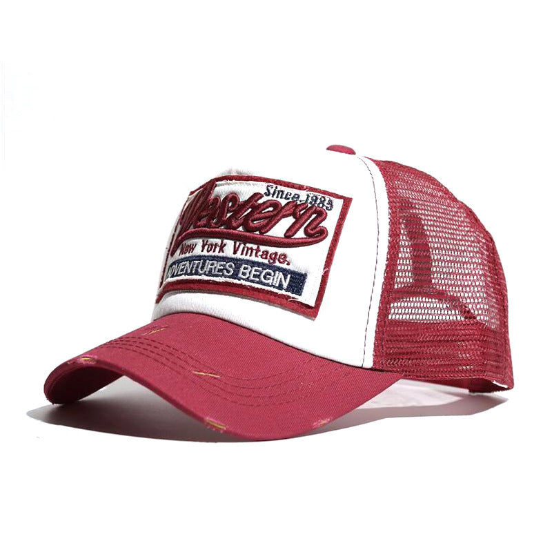Wholesale Fashionable baseball cap with letter embroidery