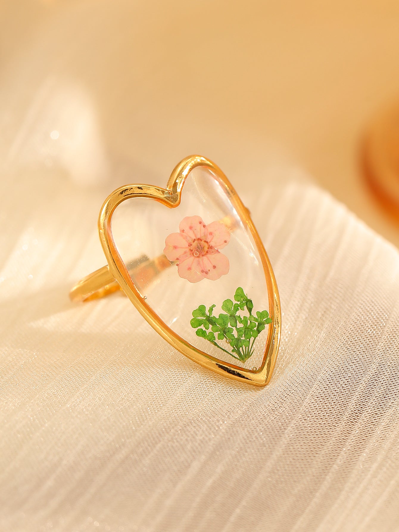 Wholesale 304 Stainless Steel Flower Ring Gold Electroplated Fashion Jewelry Accessory for Everyday Wear