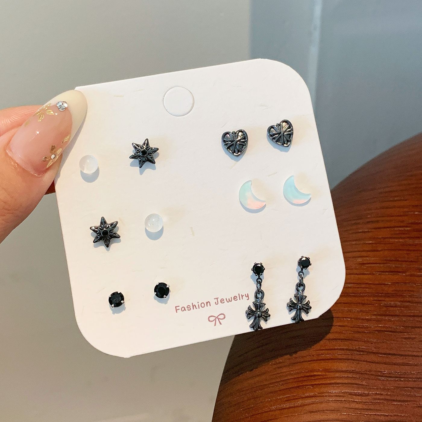 Wholesale silver needle earring design niche high-end cross earrings