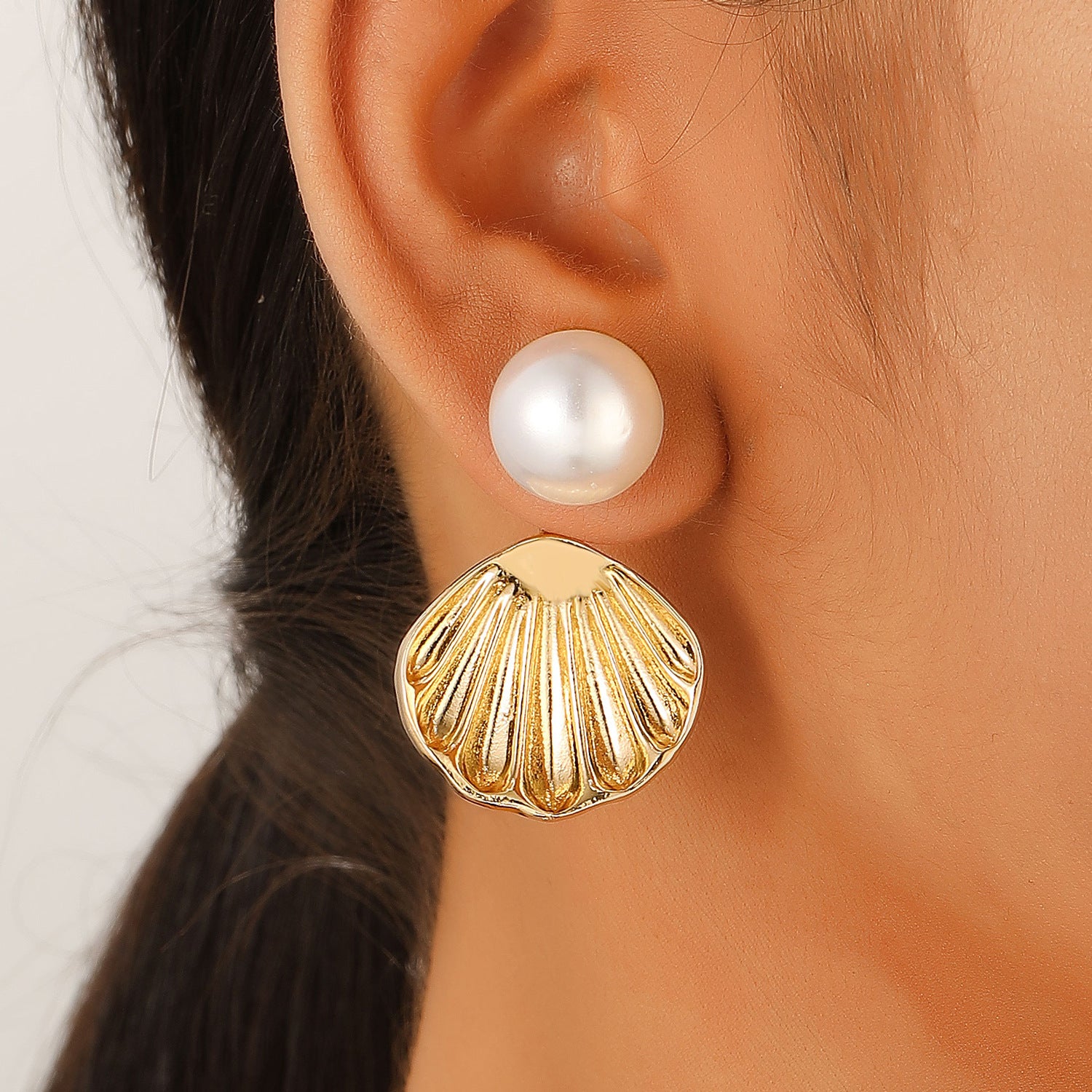 Wholesale alloy simple personality earrings