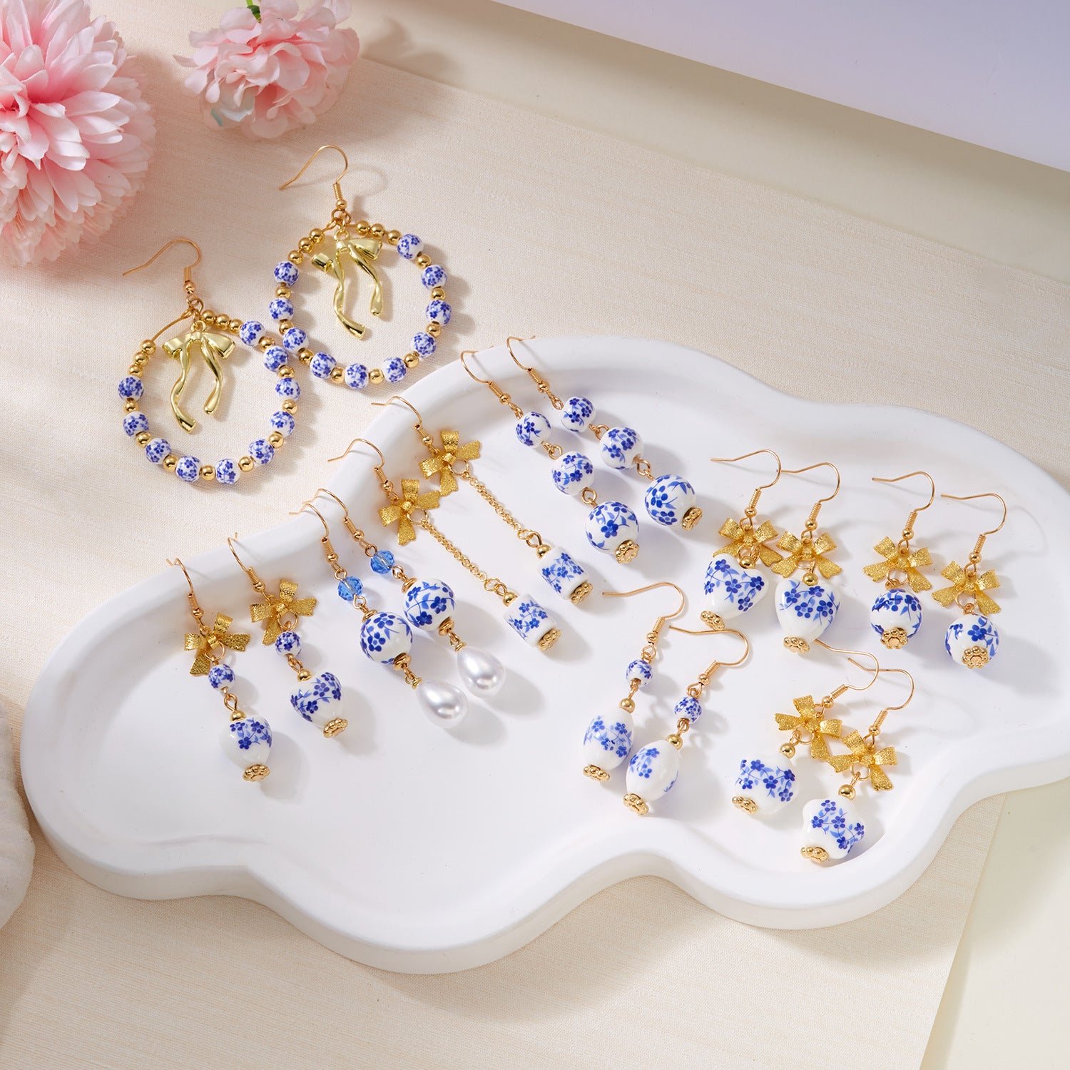 Wholesale Chinese style floral blue and white porcelain bow earrings