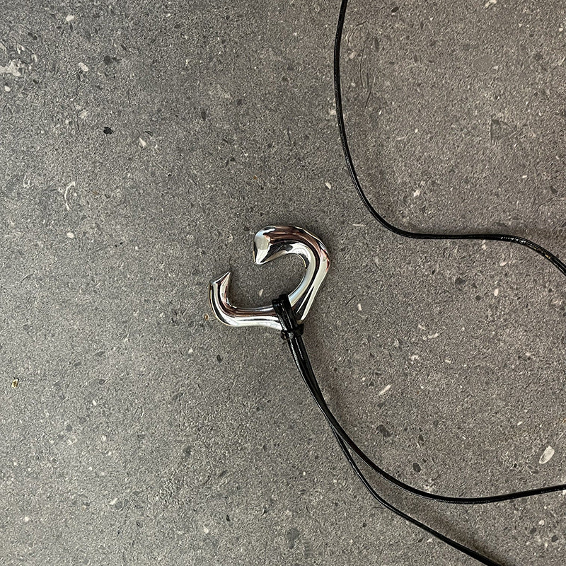 Wholesale Heart Pendant Sweater Necklace