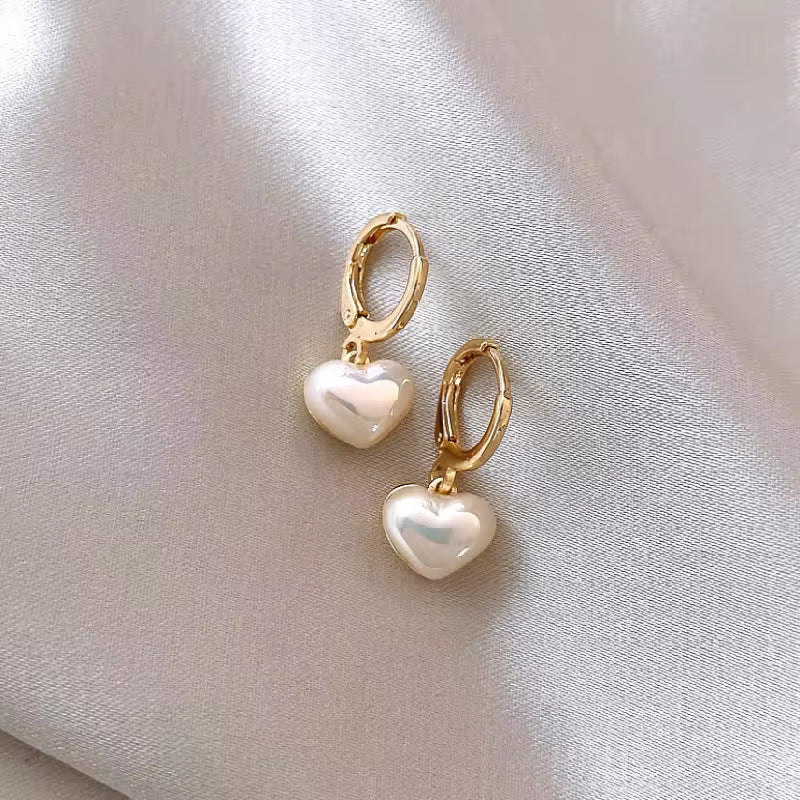 Wholesale Light Luxury Temperament  Pearl Love Ear Buckle  Earrings