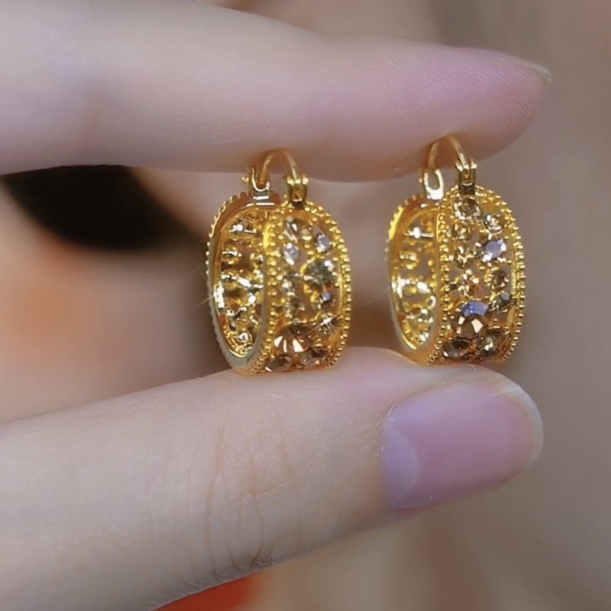 Wholesale Full Diamond Ear Buckle  Light Luxury brown Diamond Earrings